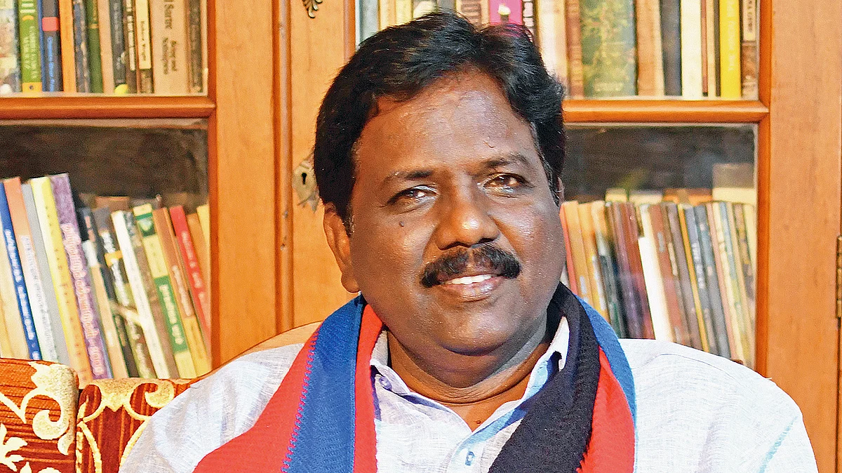 ரவிக்குமார்