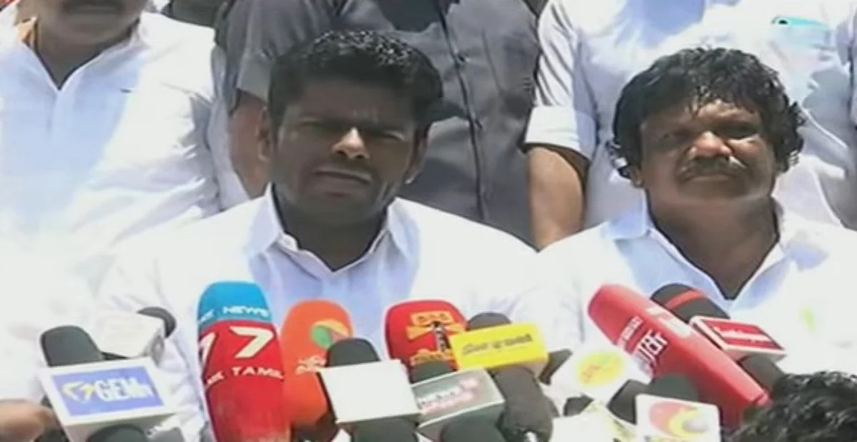 `திமுக கொடுக்கும் ஆக்ஸிஜனில் உயிர் வாழ்கிறவர்கள் ரஜினியை விமர்சிக்கிறார்கள்’- அண்ணாமலை காட்டம்