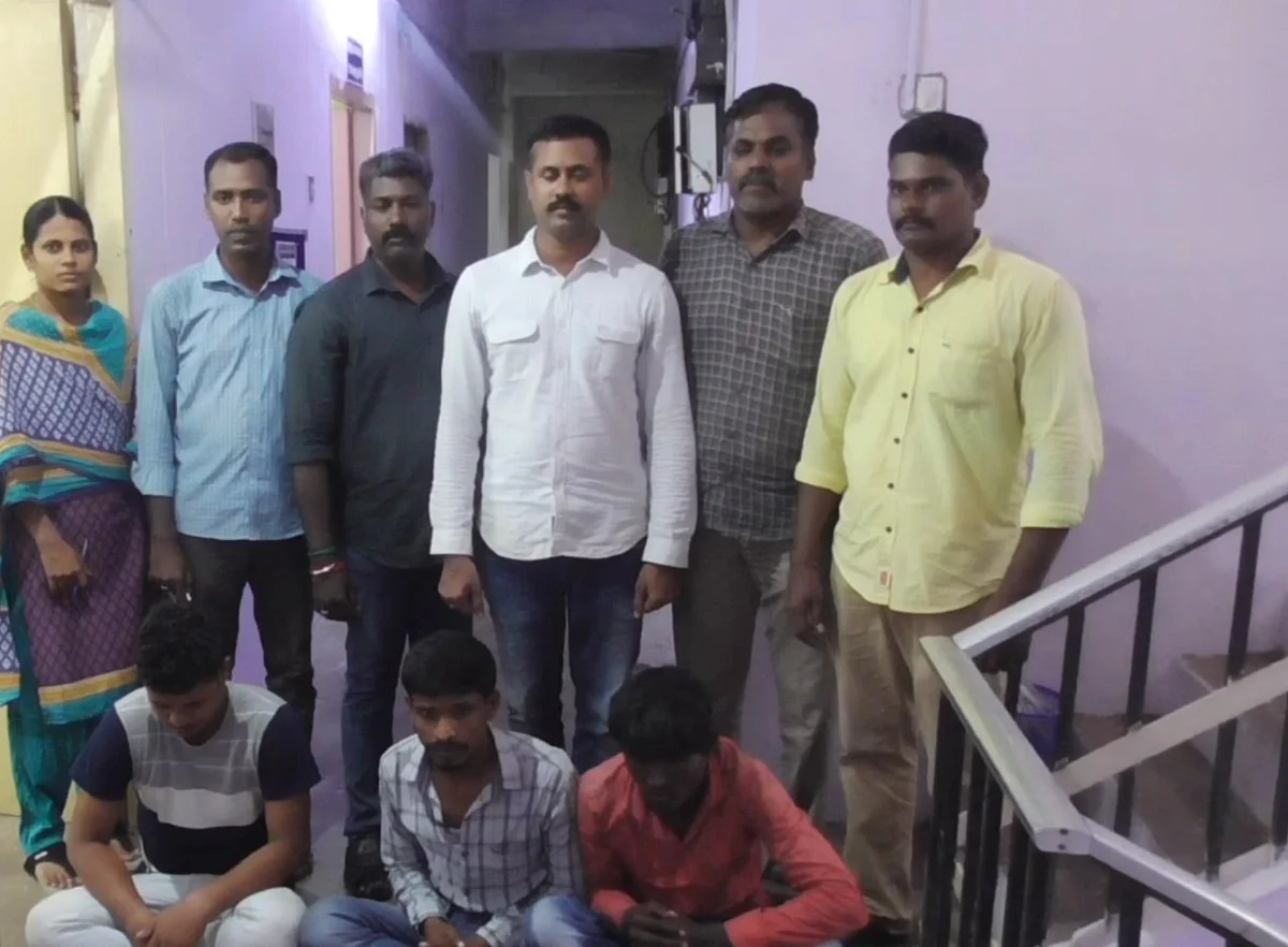 கைது செய்யப்பட்டவர்கள்.