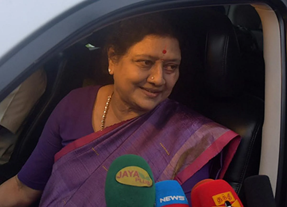 சசிகலாவிற்கு எதிரான செல்வ வரி வழக்கை கைவிட்டது வருமான வரித்துறை: காரணம் என்ன?