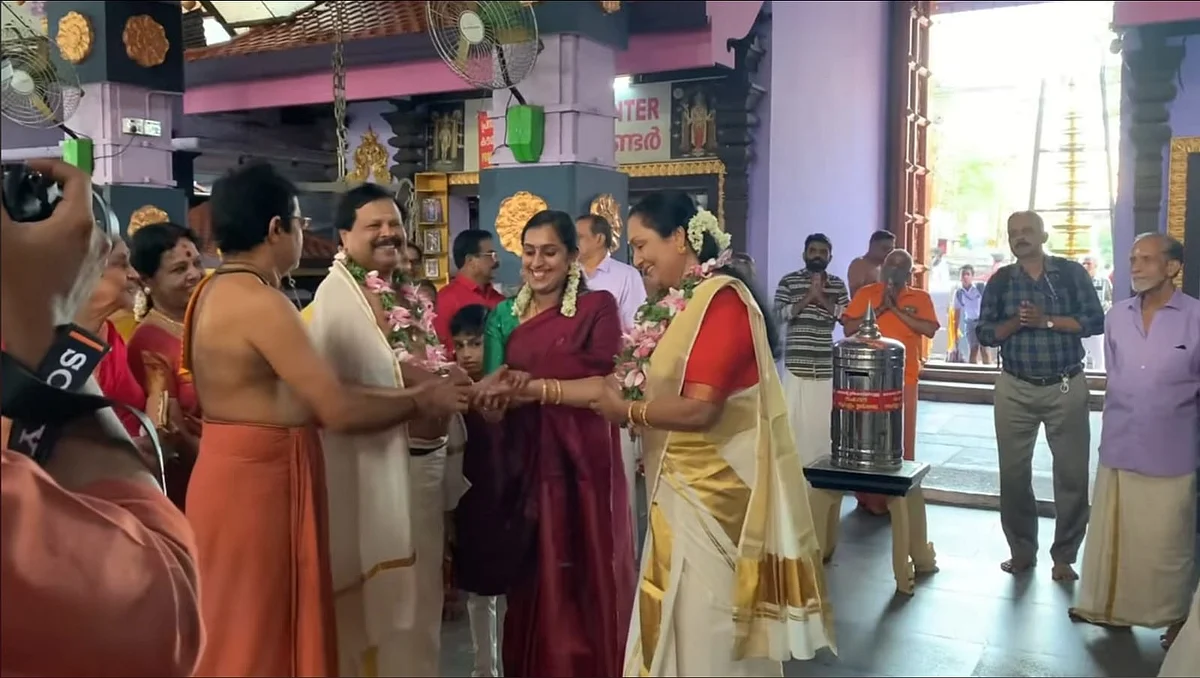 தந்தை இறப்புக்கு பின் தனிமையில் தவிர்த்த தாய்; 59 வயதில் மறுமணம் செய்து வைத்த மகள்: கேரளத்தில் நெகிழ்ச்சி சம்பவம்