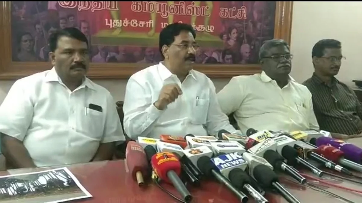 செய்தியாளர்களை சந்தித்த சலீம்