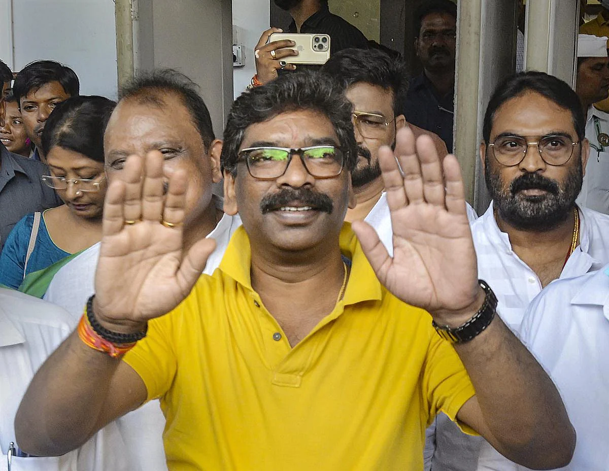 அக்னி பரிட்சைக்குக் காத்திருக்கும் ஹேமந்த் சோரன்: பாஜக திட்டத்தை முறியடிக்குமா முக்தி மோர்ச்சா?