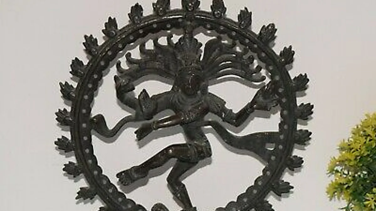 நடராஜர் சிலை (மாதிரிப்படம்)