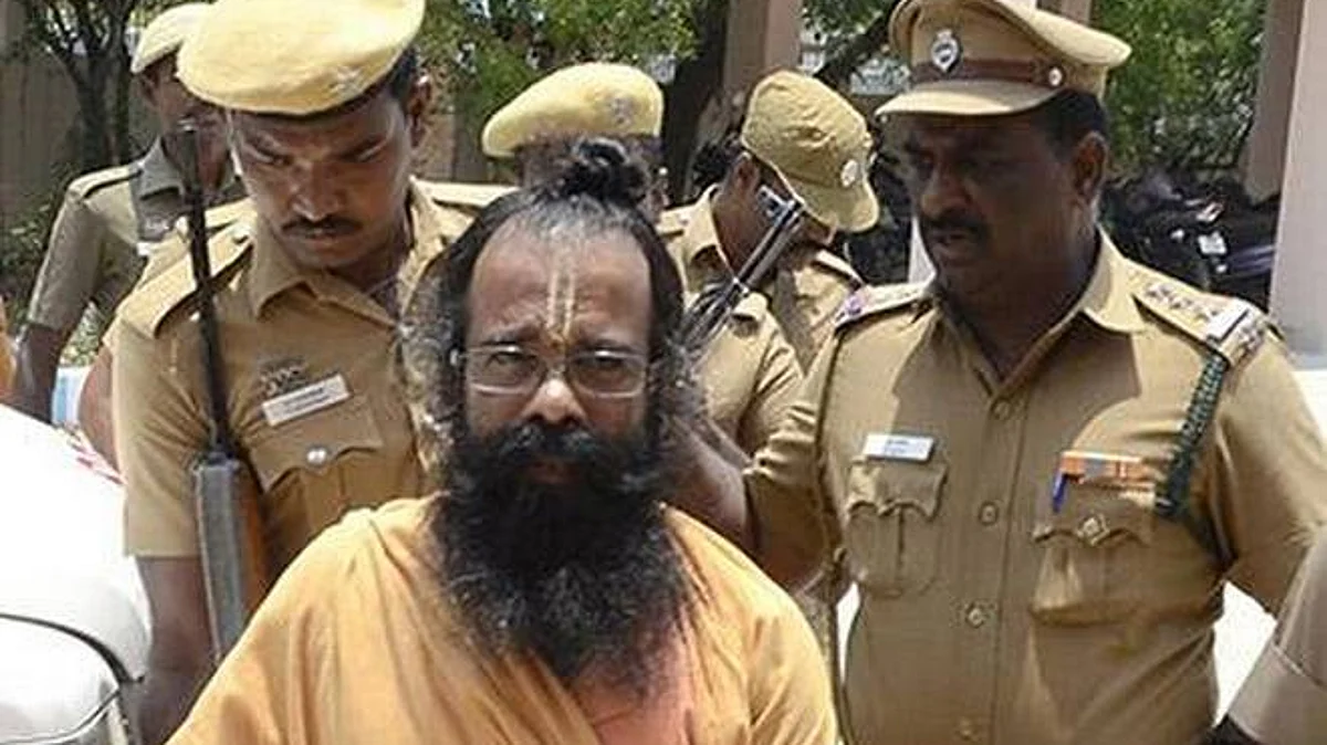 பரோல் கேட்டு வேலூர் சிறையில் 13 நாட்களாக உணவைத் தவிர்க்கும் முருகன்