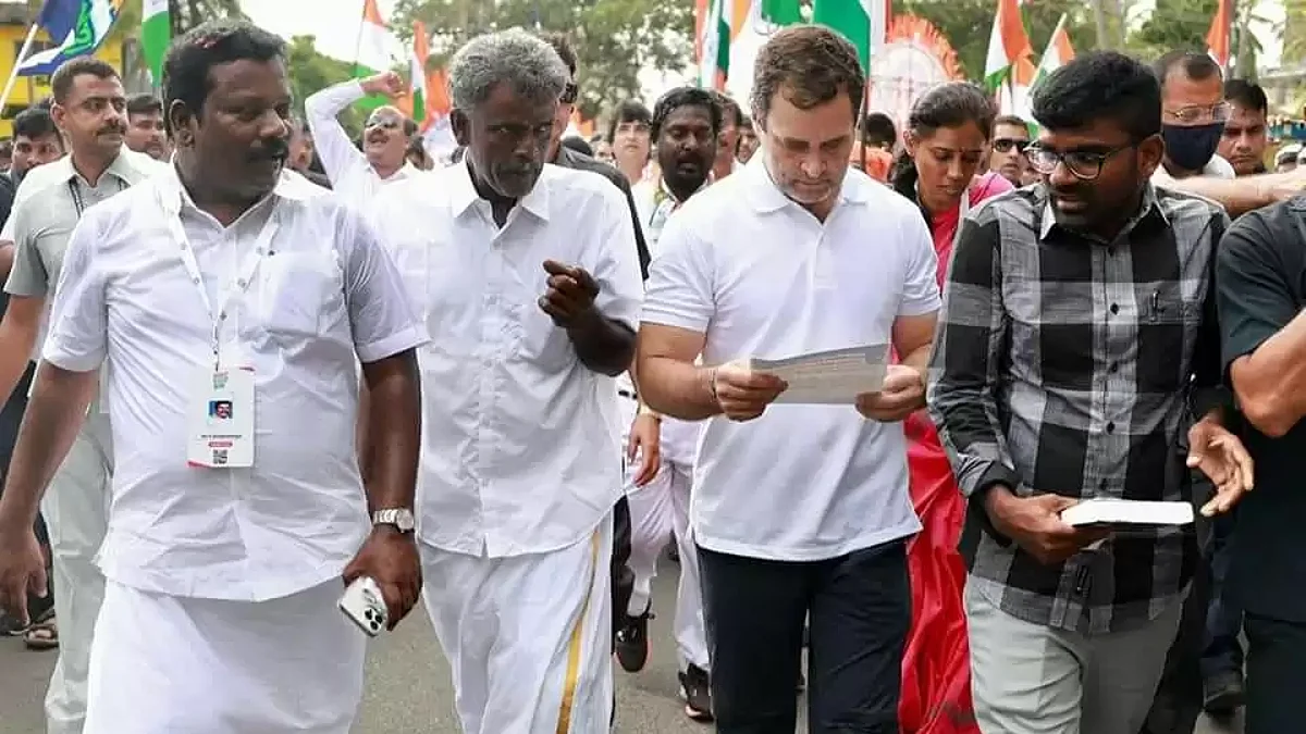 அரியலூர் அனிதா குடும்பத்தினர் ராகுல் காந்தியுடன் திடீர் சந்திப்பு!