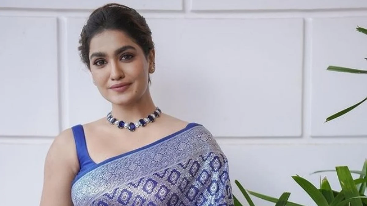 நடிகை சானியா ஐயப்பன்
