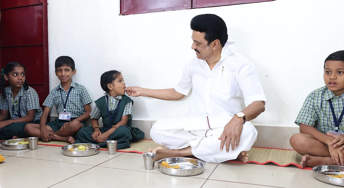 உண்மையிலேயே ஏழைகள் சிரிக்கிறார்களா முதல்வரே..?