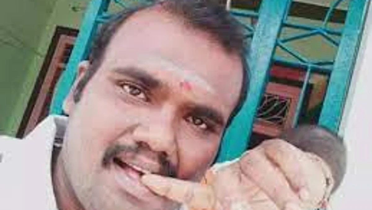 இரவு நேரங்களில் ஆபாச மெசேஜ் அனுப்பி டார்ச்சர்: டியூசன் எடுக்கும் உடற்கல்வி ஆசிரியர் மீது மாணவிகளின் அதிர்ச்சி புகார்
