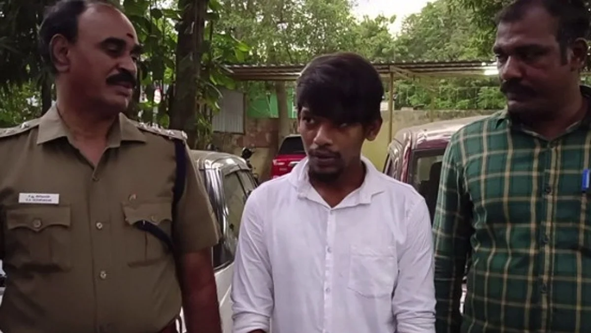 வழக்கறிஞர் ஸ்டிக்கர் ஒட்டி கார் திருட்டு: வாகன சோதனையில் சிக்கிய இளைஞர்!