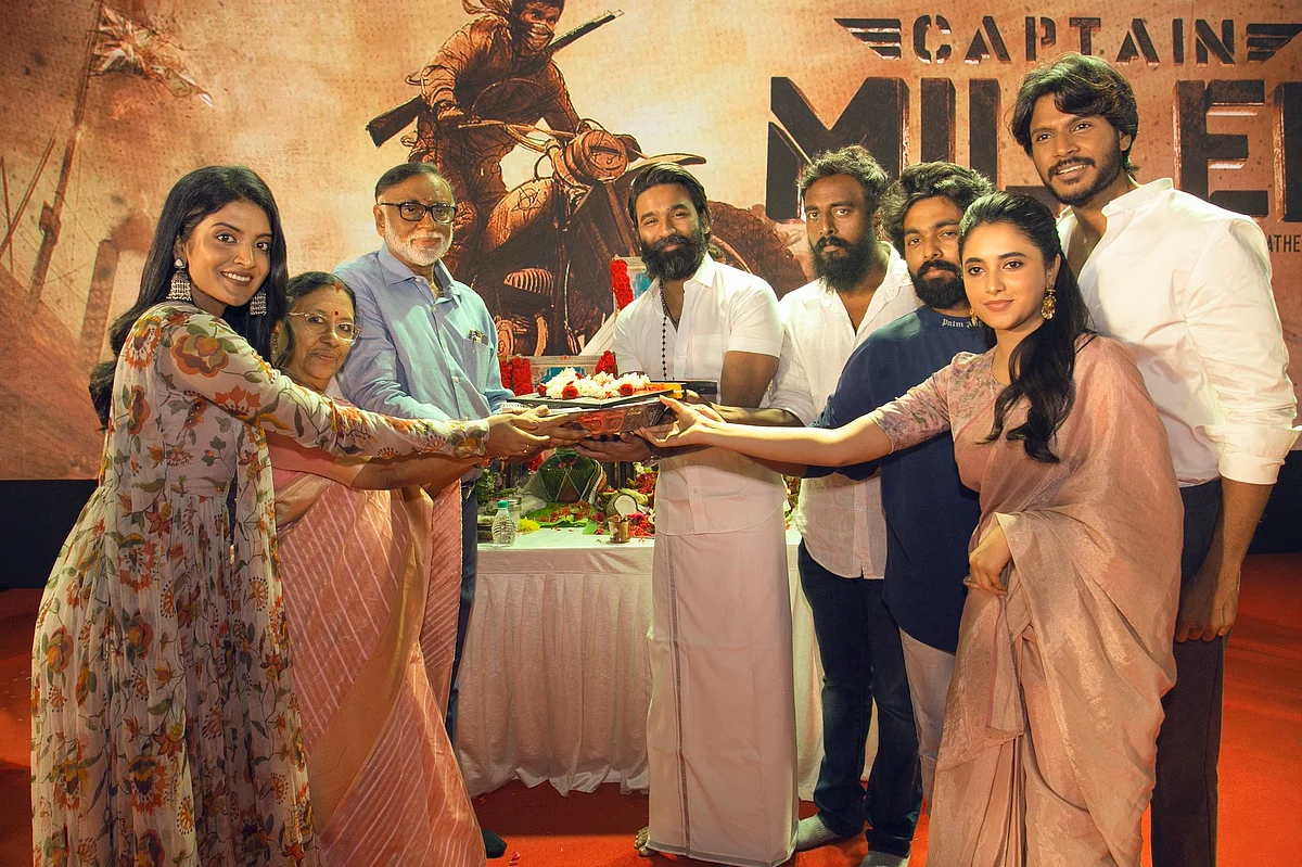 தனுஷ் நடிக்கும் ‘கேப்டன் மில்லர்’ - பூஜையுடன் தொடங்கியது படப்பிடிப்பு