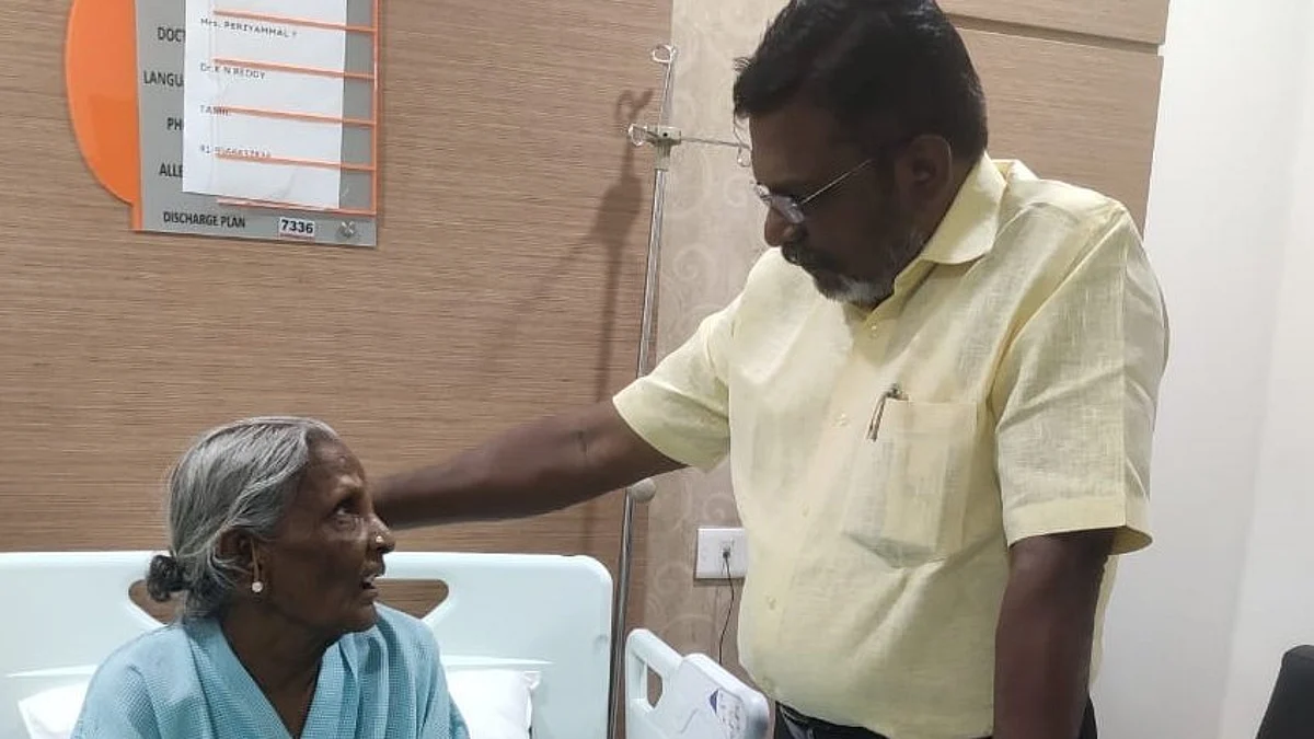 அம்மா மீண்டும் மருத்துவமனையில் அனுமதி: திருமாவின் நெகிழ்ச்சியூட்டும் ட்விட்