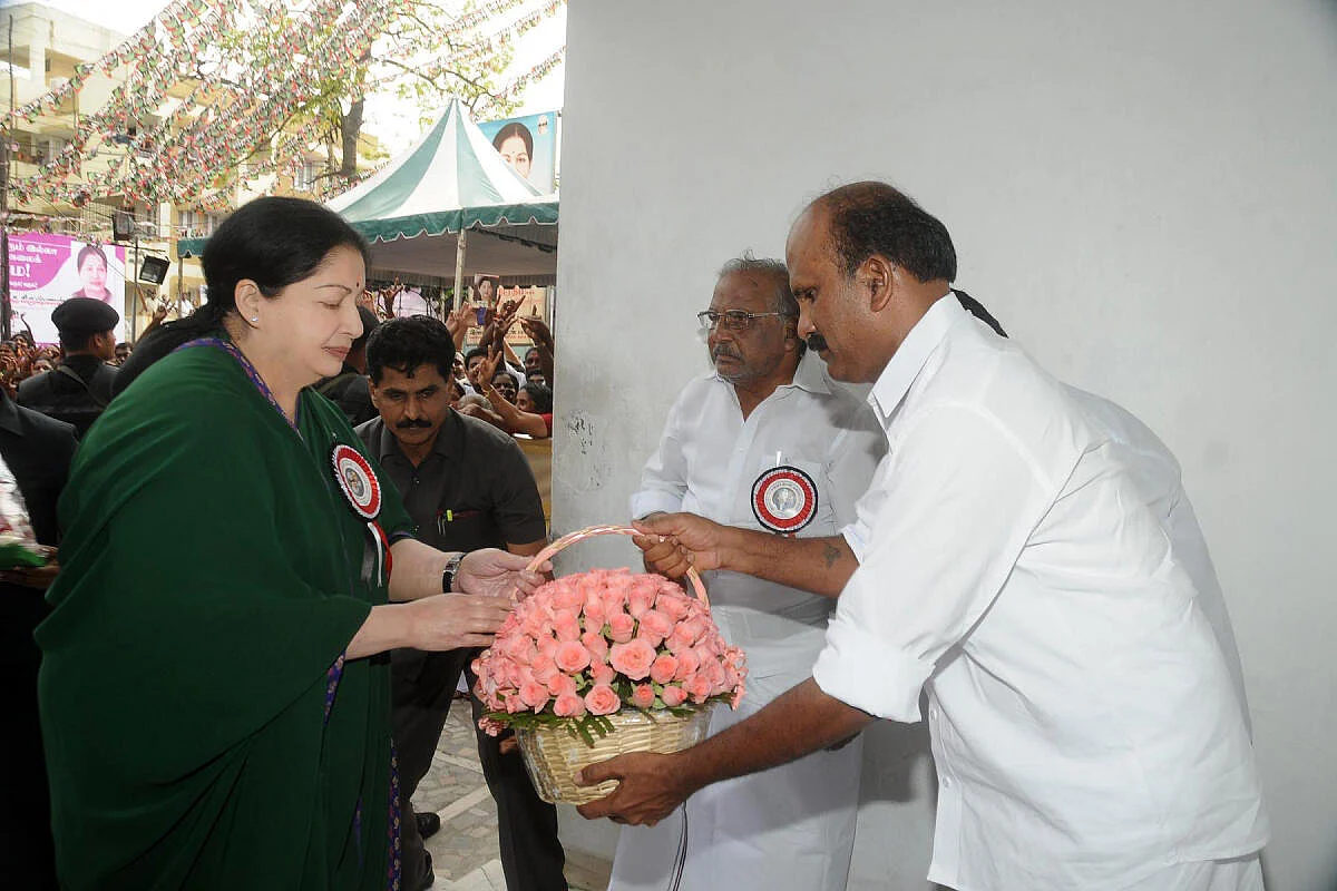 ஜெயலலிதாவுடன் பழனியப்பன்...