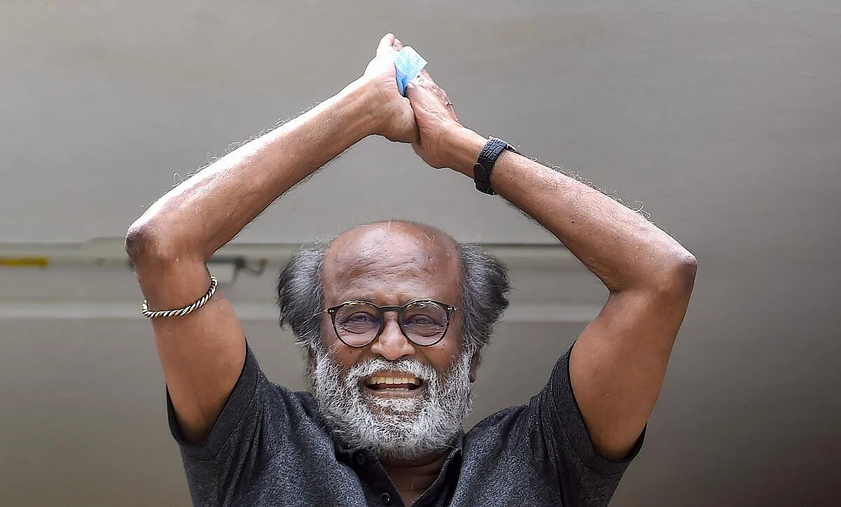 மீண்டும் தாத்தா ஆனார் ரஜினி - சௌந்தர்யாவுக்கு ஆண் குழந்தை: பெயர் என்ன தெரியுமா?