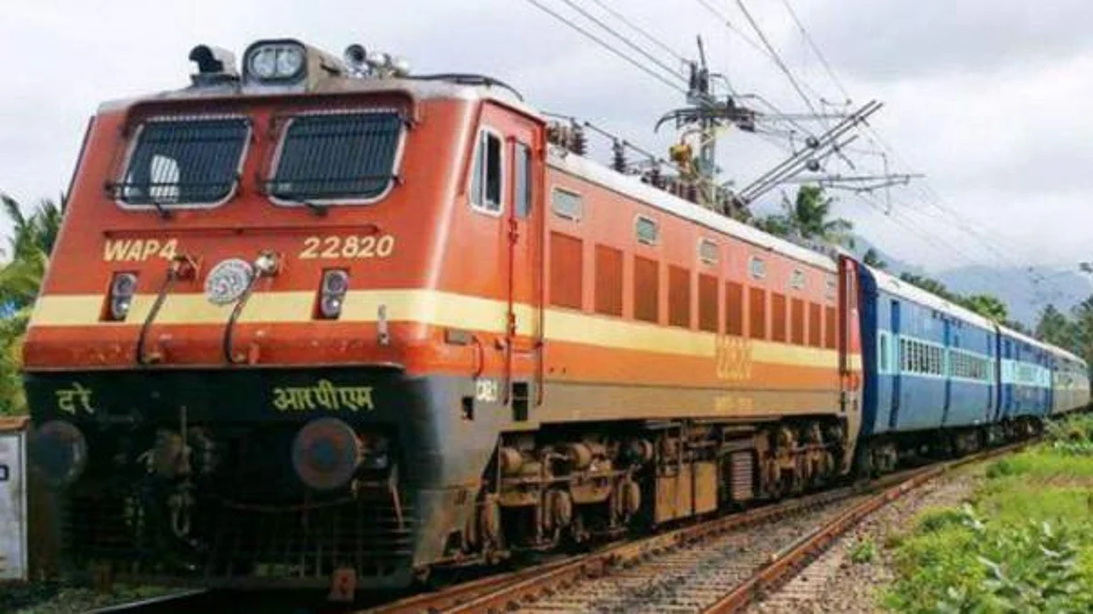 `3 ஆண்டு சிறைத் தண்டனை; 5 ஆயிரம் அபராதம்'- ரயில்வே பாதுகாப்புப் படையினர் பயணிகளுக்கு திடீர் எச்சரிக்கை
