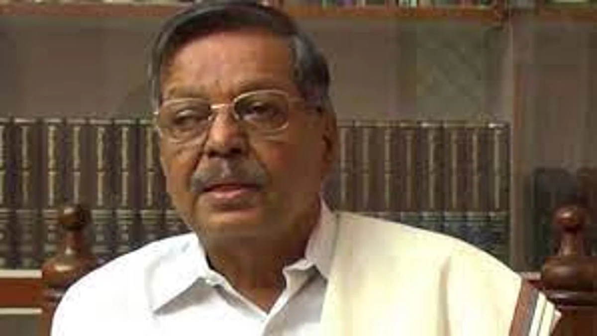 `ஈபிஎஸ் தலைமை தொடர்ந்தால் அதிமுக அழிவைத் தடுக்க முடியாது’- பண்ருட்டி ராமச்சந்திரன் காட்டம்!