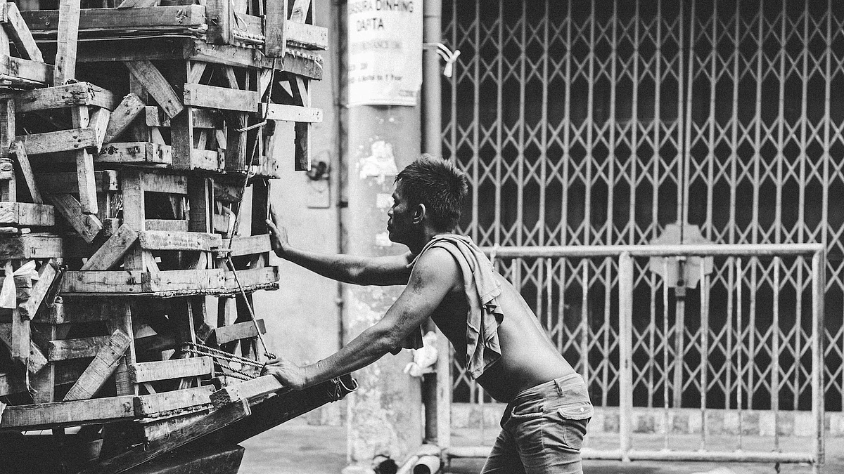 பட்டியலினத்தவர் / பழங்குடியினரின் மாதச் சம்பளம் ரூ.5,000-க்கும் கீழ்: ஆக்ஸ்ஃபாம் அதிர்ச்சி அறிக்கை!
