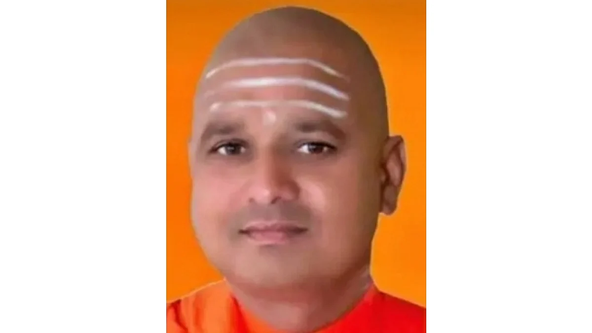 பெண்கள் பேசும் ஆடியோவால் அதிர்ச்சி; தூக்கிட்டு மடாபதி தற்கொலை: மடத்தில் நடந்தது என்ன?