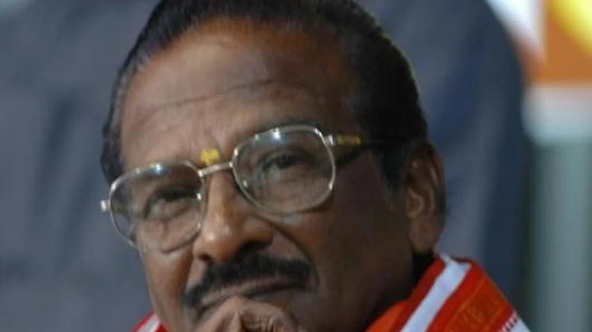 மூச்சுத்திணறல் காரணமாக குமரி அனந்தன் மருத்துவமனையில் அனுமதி