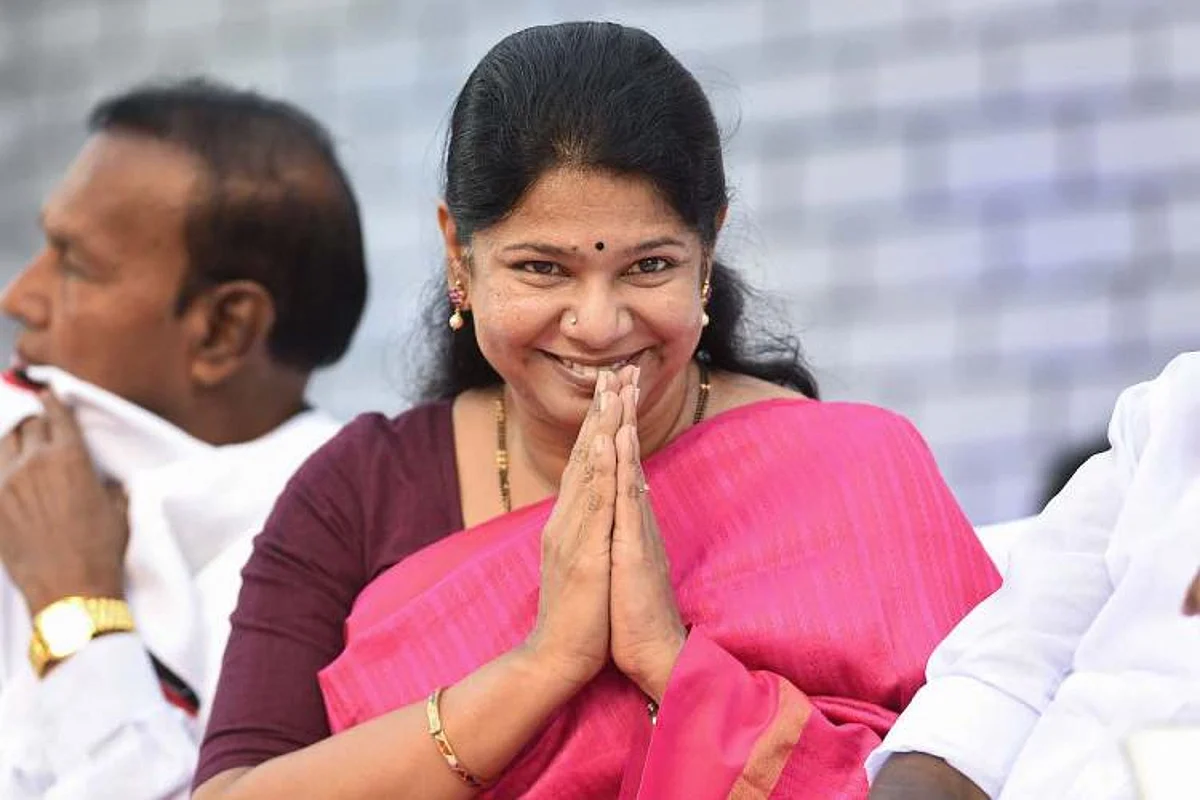 ஒரே நேரத்தில் போலீஸாக தேர்வான 3 சகோதரிகள்: கனிமொழி எம்.பி போனில் வாழ்த்து