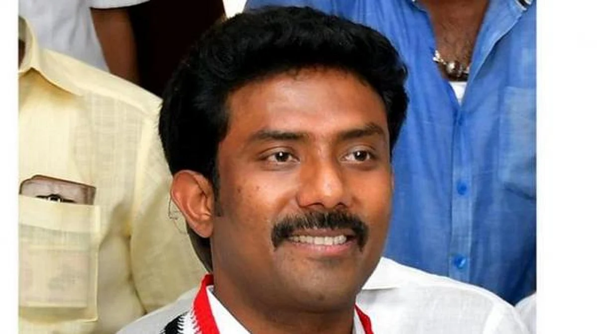 மின்வேலியில் சிக்கி சிறுத்தை பலி: ஓபிஎஸ் மகனின் தோட்டத்து மேலாளர்கள் இருவர் கைது