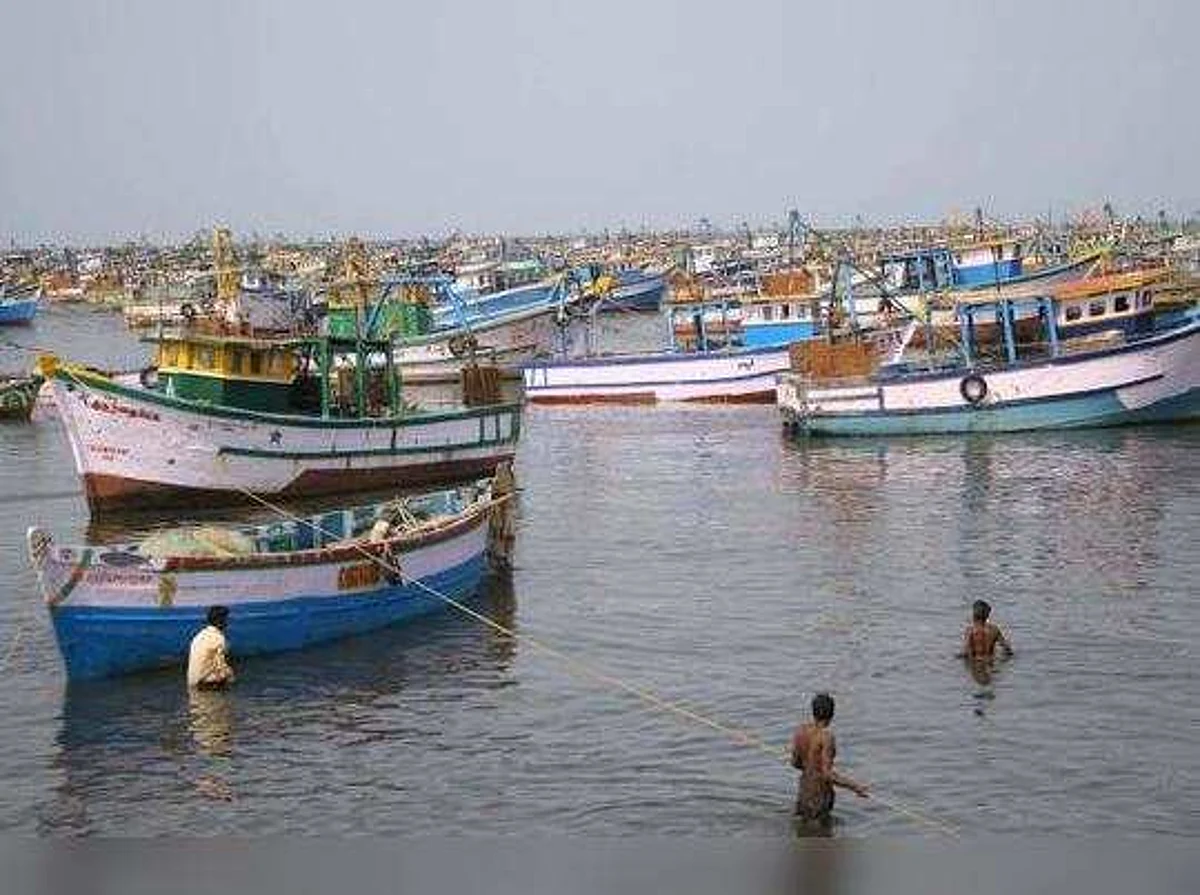 மீனவர்களின் வாரிசுகள் கடற்படையில் சேர அரிய வாய்ப்பு: மாதந்திர உதவித்தொகையும் உண்டு