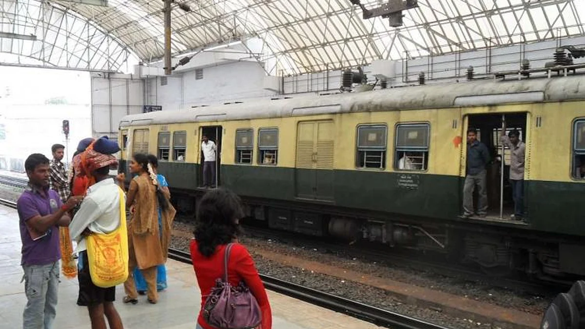 சென்னை ரயில்களில் தொடரும் அட்டகாசம்: கைது செய்யப்பட்ட கல்லூரி மாணவர்களுக்கு ஜாமீன்!