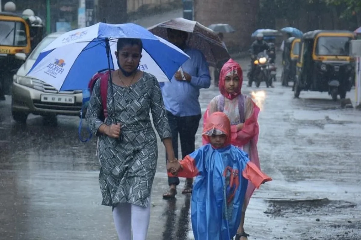 `அக்டோபர் 24-ல் புயல் வலுப்பெறும்; 32 மாவட்டங்களில் கனமழை பெய்யும்'- வானிலை மையம் தகவல்