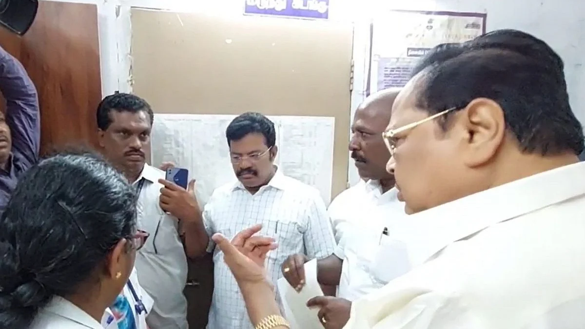 அமைச்சர்கள் ஆய்வு