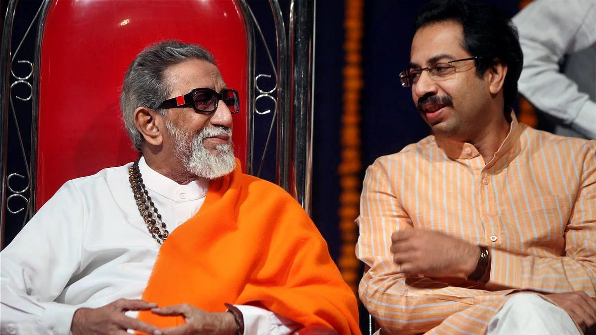 தந்தை பால் தாக்கரேயுடன் உத்தவ் தாக்கரே