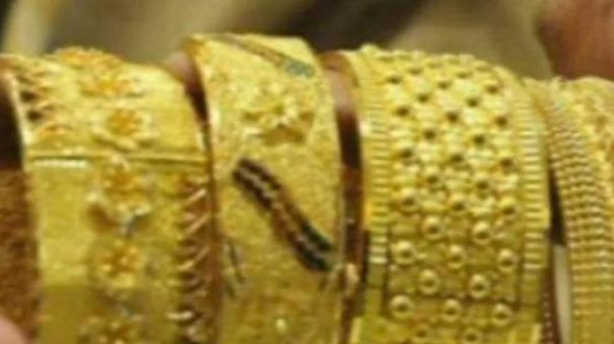 நகைப்பிரியர்களுக்கு சந்தோஷமான செய்தி: தங்கத்தின் விலை குறைந்தது