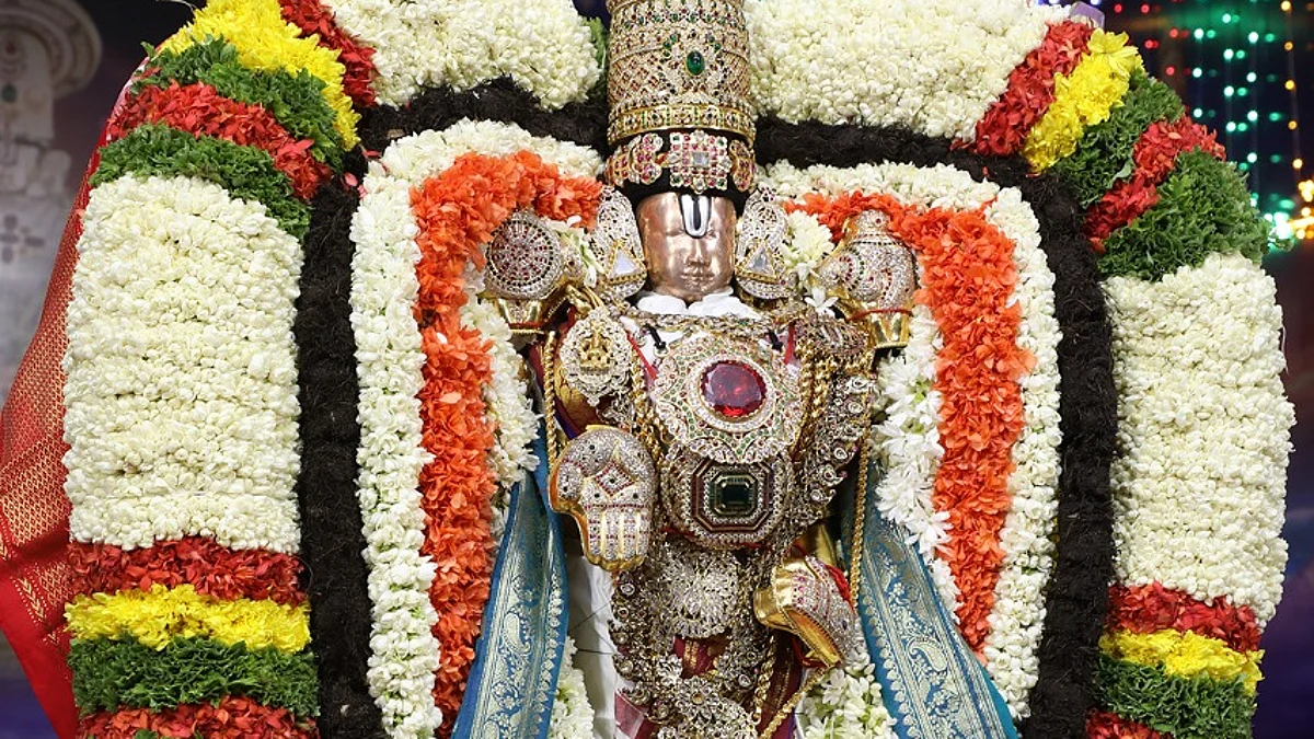 திருப்பதி: கஜ வாகனத்தில் வலம்வந்த ஏழுமலையான்
