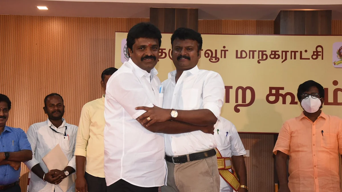மாநகராட்சி மேயரும், ஆணையரும்