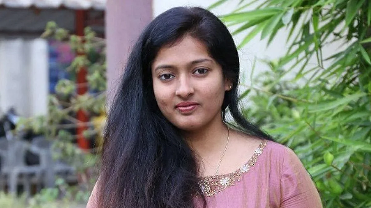 கட்சிக்குத் தொடர்ந்து களங்கம் விளைவித்த நடிகை காயத்ரி ரகுராம் 6 மாதம் சஸ்பெண்ட்: அண்ணாமலை அதிரடி அறிவிப்பு