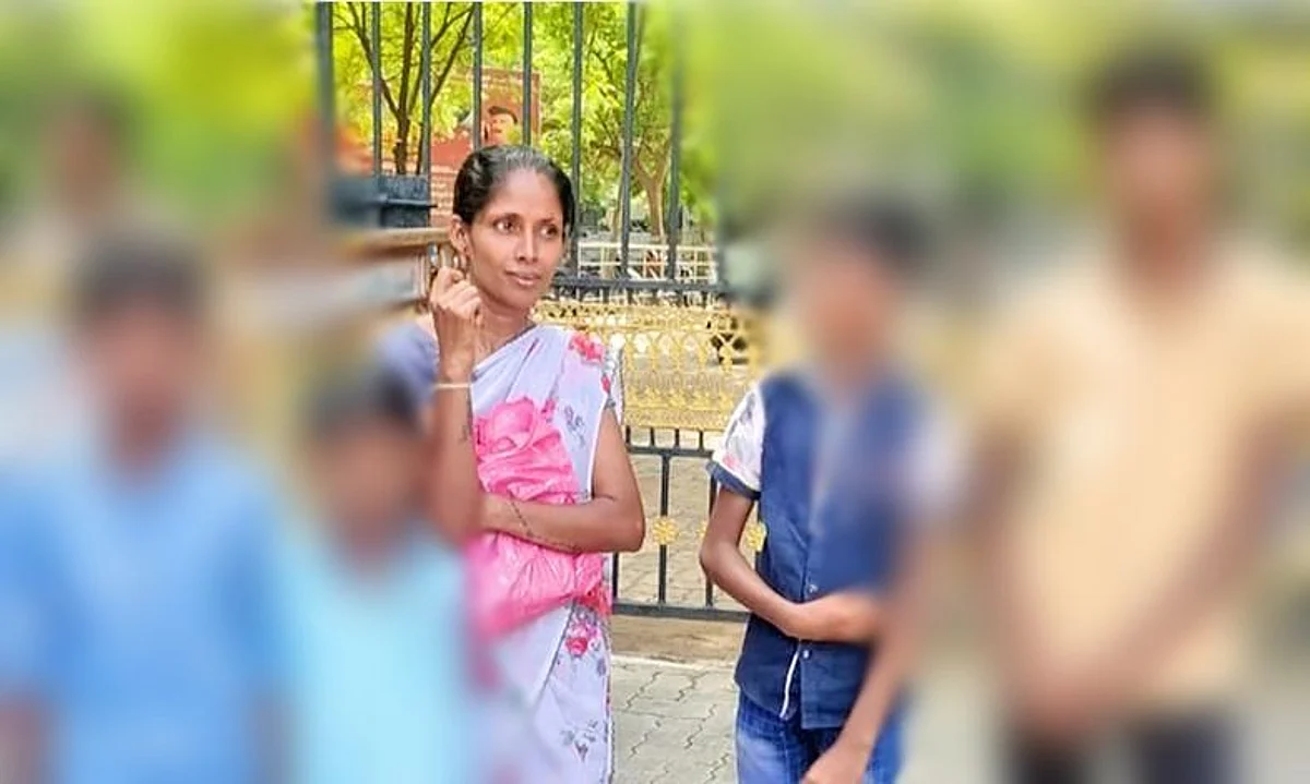கந்து வட்டி கொடுமை; மகன்களுடன் உயிரை மாய்க்க வந்த பெண்: நெல்லை கலெக்டர் அலுவலகத்தில் பரபரப்பு
