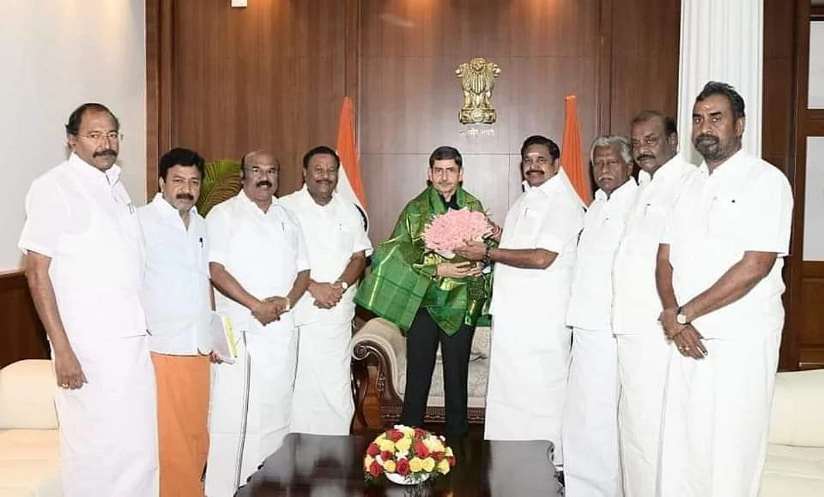 ஆளுநரிடம் எடப்பாடி பழனிசாமி கொடுத்த 10 பக்க புகார் பட்டியலில் இருப்பது என்ன?