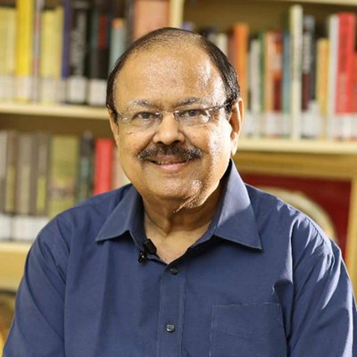 குஜராத் முன்னாள் அமைச்சர் பாஜகவிலிருந்து விலகி காங்கிரஸில் இணைந்தார்!