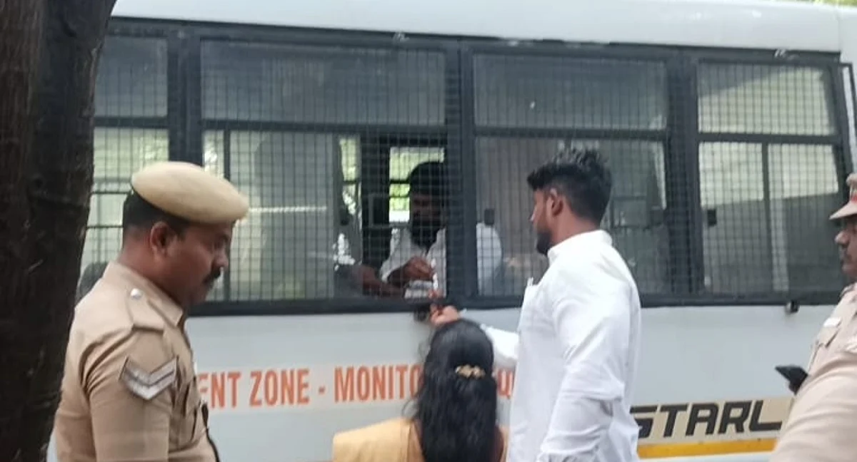அறிவுரை கழகத்தில் விசாரணைக்கு ஆஜர்படுத்தப்பட்ட ரவுடி ராக்கெட் ராஜா