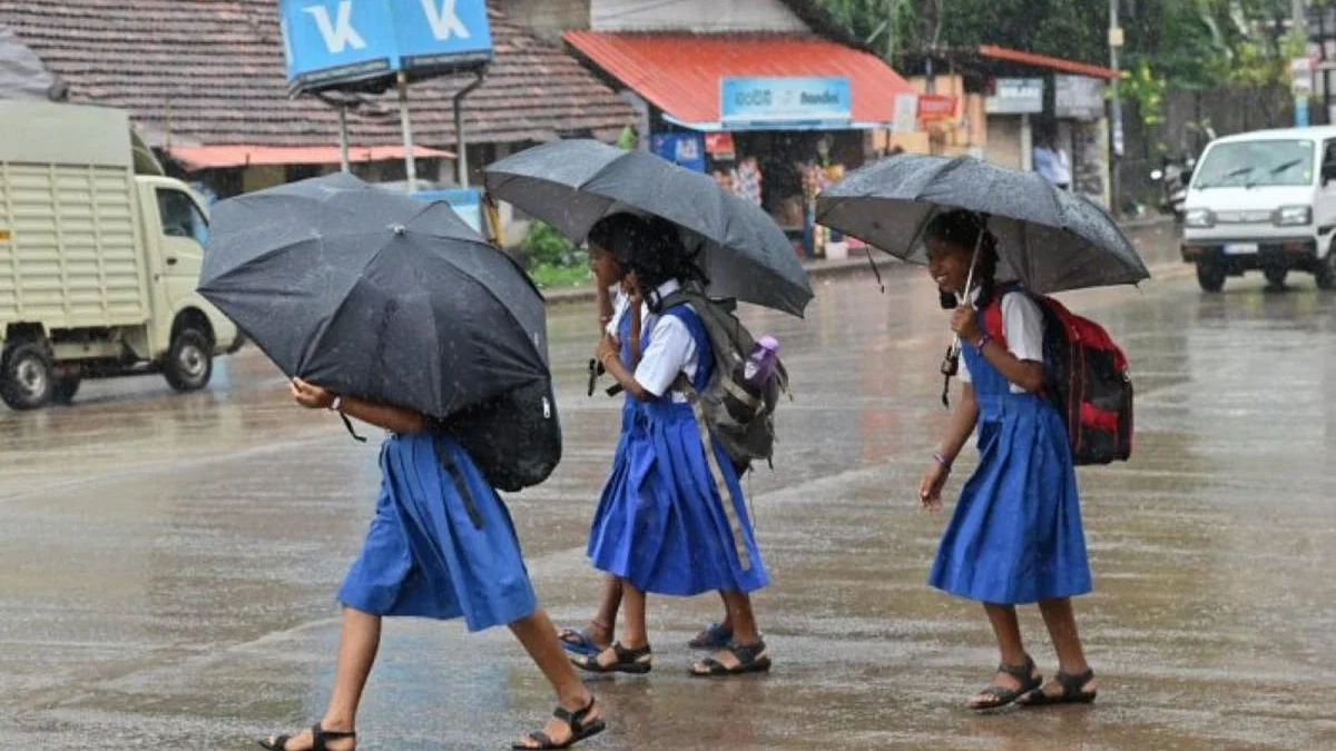 சீர்காழியில் நாளை பள்ளி, கல்லூரிகள் திறக்க வாய்ப்பு இல்லை: அமைச்சர் மெய்யநாதன் தகவல்