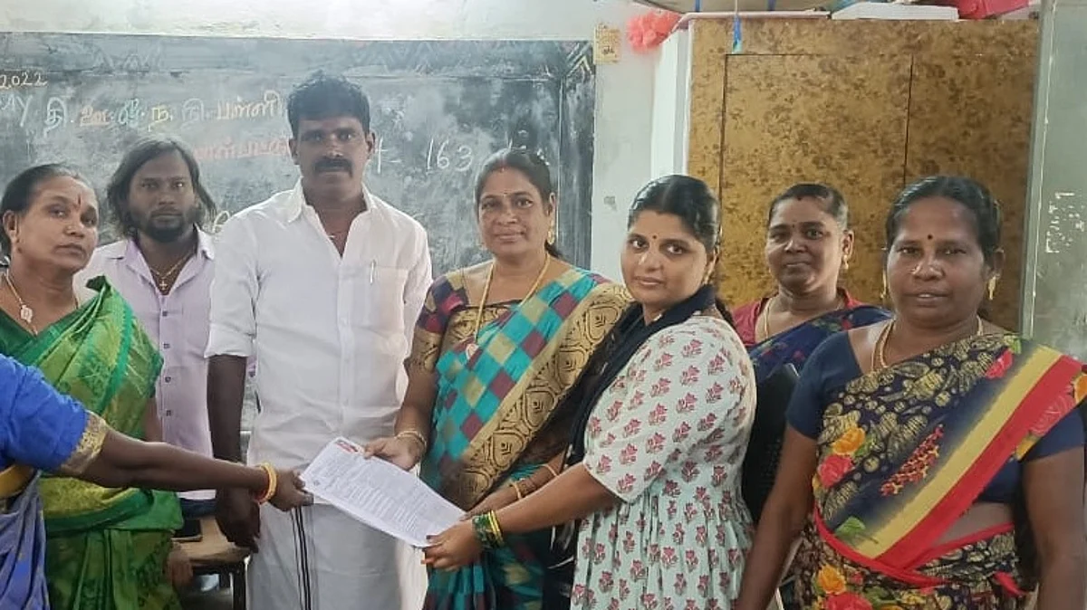 பெயர், முகவரி மாற்றம் செய்ய இன்றே கடைசி: விறுவிறுப்புடன் நடந்த வாக்காளர் சேர்க்கை சிறப்பு முகாம்!