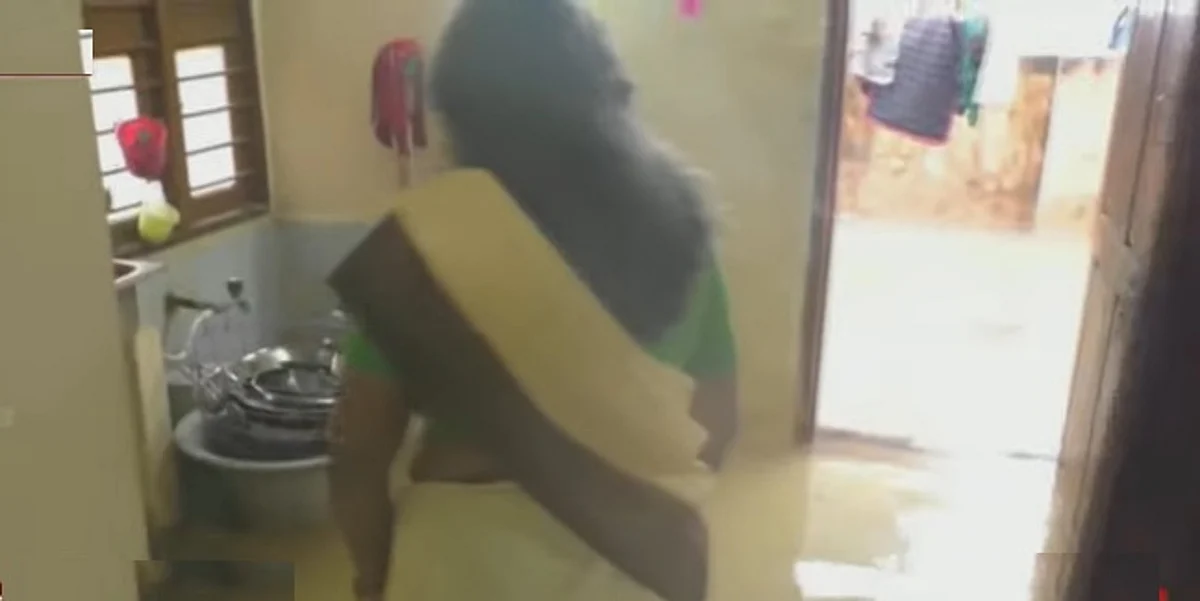 காவல் நிலையம், வீடுகளுக்குள் புகுந்த மழை நீர்: கொரட்டூர், ஆவடியில் அவலம்