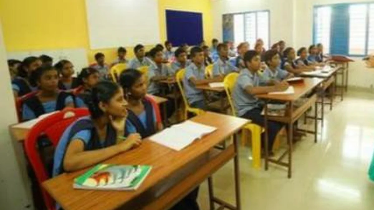 கடலூர் மாவட்டத்தில் ஊதியம் கிடைக்காமல் தவிக்கும் ஆசிரியர்கள்: காரணம் என்ன?