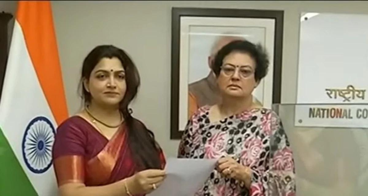 திமுக பேச்சாளர் சைதை சாதிக் மீது டெல்லி தேசிய மகளிர் ஆணையத்தில் நடிகை குஷ்பு புகார்!