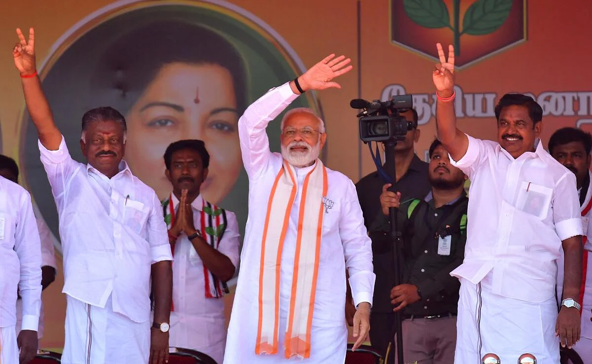 தினகரனுக்கு நோ என்ட்ரி; பாஜகவை பகைக்கத் தயாராகும் பழனிசாமி!