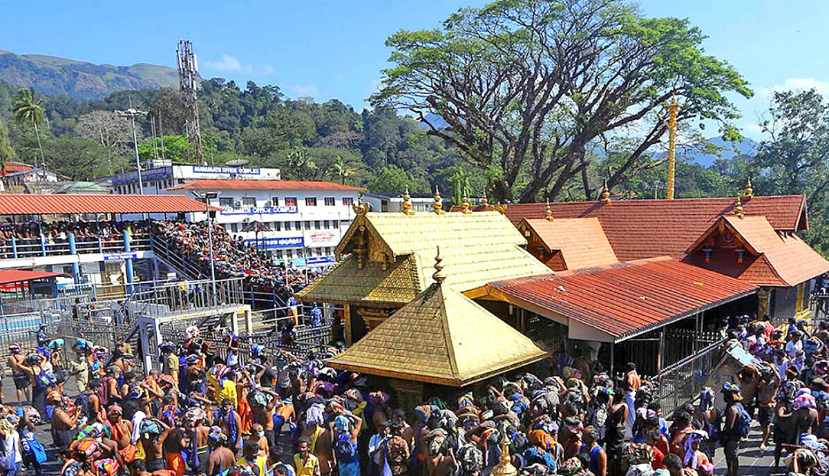 ஐயப்பனை அன்றாடம் தரிசிக்க சபரிமலை வருபவர்களின் எண்ணிக்கை 1 லட்சத்தைக் கடந்தது!