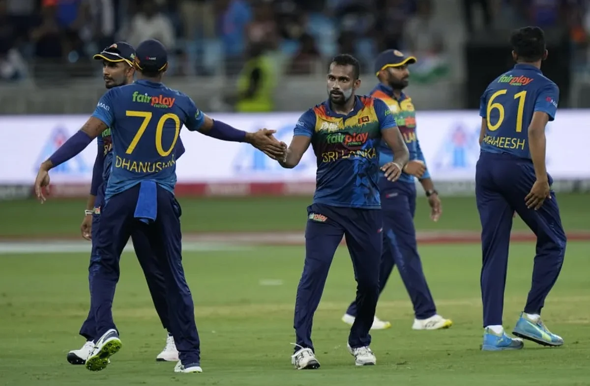 இலங்கை கையில் ஆஸ்திரேலியாவின் பிடி; இங்கிலாந்துக்கு அதிர்ஷ்டம் கிடைக்குமா?