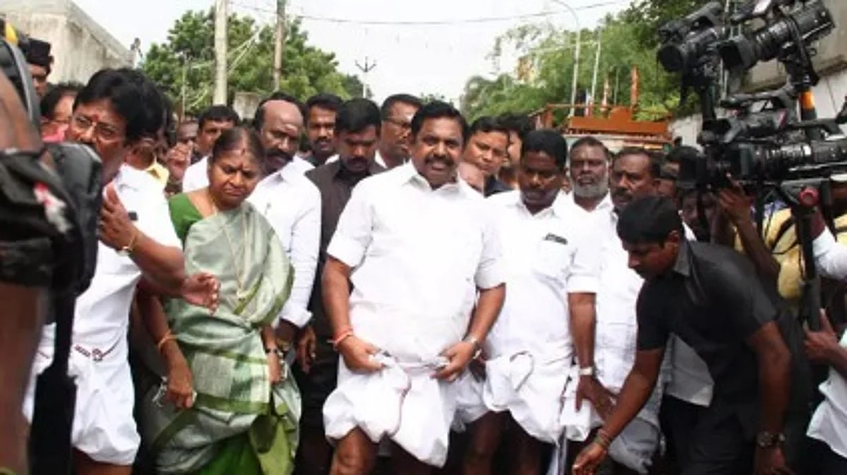 மழையால் முடங்கிய குடியிருப்புகள்: சென்னையில் எடப்பாடி பழனிசாமி திடீர் ஆய்வு!