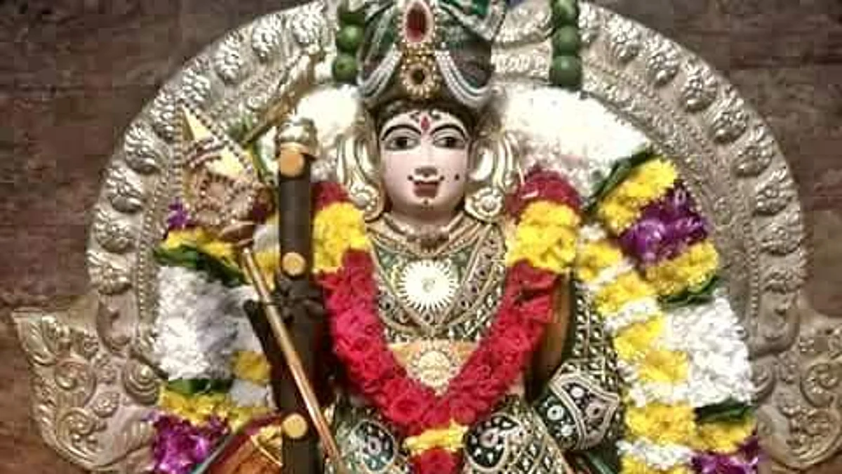 பூரட்டாதி நட்சத்திர அன்பர்களே! 2023ல் வளமான வாழ்க்கை; பிரிந்தவர்கள் சேருவர்; பண வரவு உண்டு; முருக வழிபாடு!