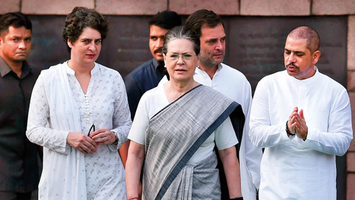 ’இந்திய அரசியலில் மிகவும் ஊழல் நிறைந்த குடும்பம்’ - பாஜகவின் பாய்ச்சலுக்கு காரணம் என்ன?
