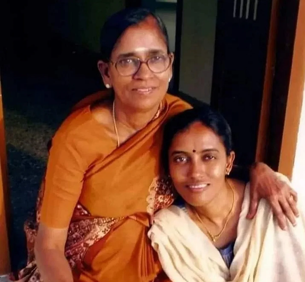 `எனது திருமணம் சார்ந்த நிலைப்பாடு தாயாரின் வாழ்வையே நொறுக்கிவிட்டது'- ஜோதி மணி உருக்கம்